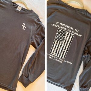 PORT & CO. 3C Veteran USA Flag Dark Grey Long Sleeve Tee Unisex Graphic T-shirt